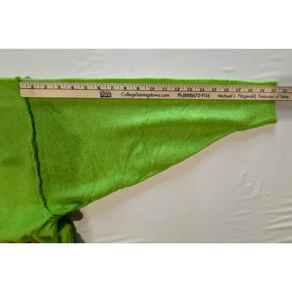Zenana Lime Green Oversized Cardigan Sweater Large NWOT Fuzzy Knit V-Neck Button - Picture 9 of 9